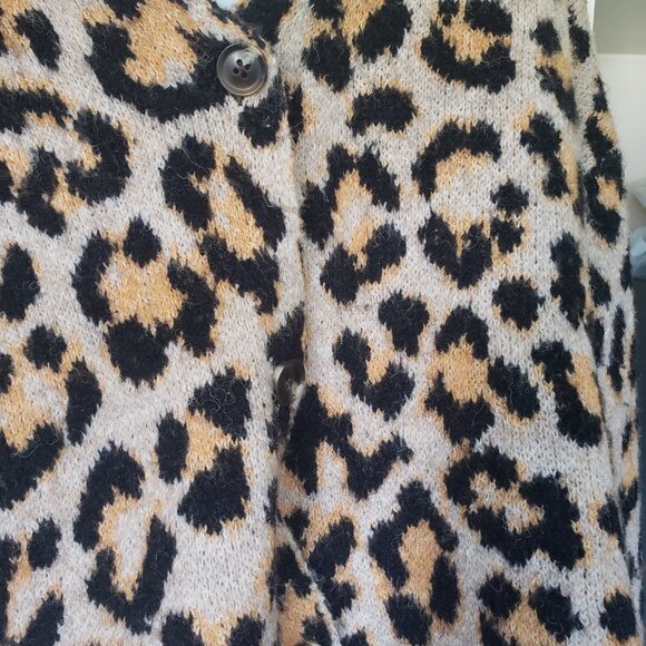 Leopard Sweater Size XXL Brand MNG - Picture 2 of 6